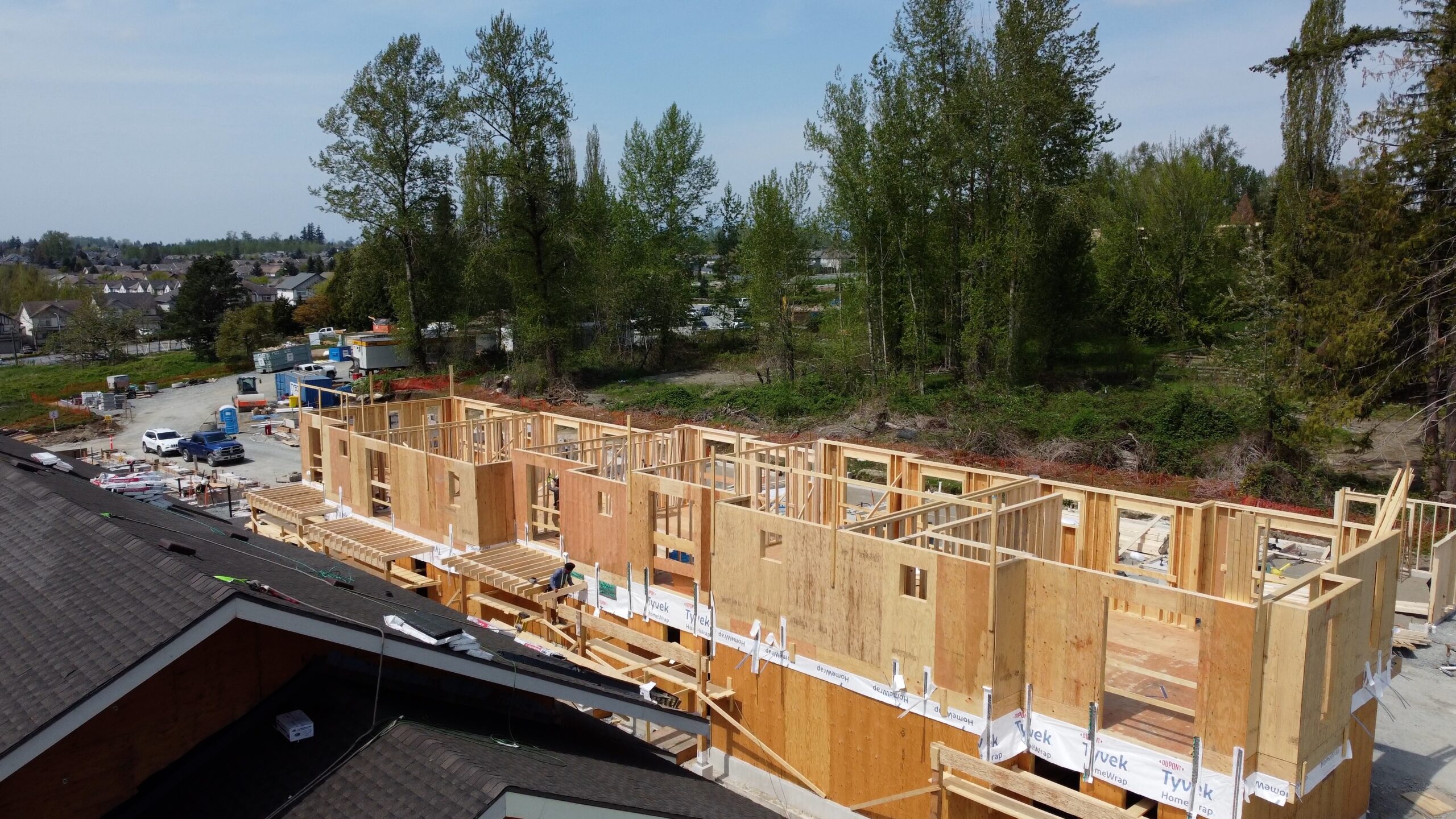 Image of a townhome being constructed