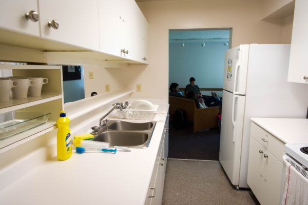 BCIT Townhouse Student Housing_common_kitchen